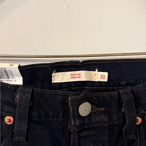 4 Levis wedgie Jeans NWT - Picture 4 of 6